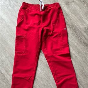 FIGS yola skinny scrub pants in red / petite xs